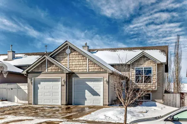 116 Old Boomer RD, Sylvan Lake, AB T4S 2J1