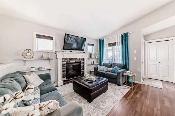 21 Valley CRES, Blackfalds, AB T4M 0K4