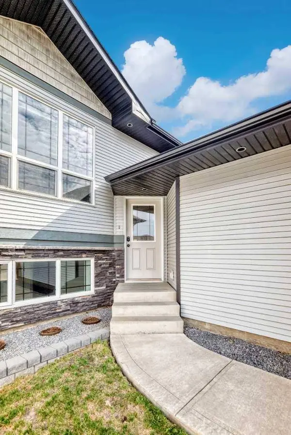 28 Bowman CIR, Sylvan Lake, AB T4S 0H9