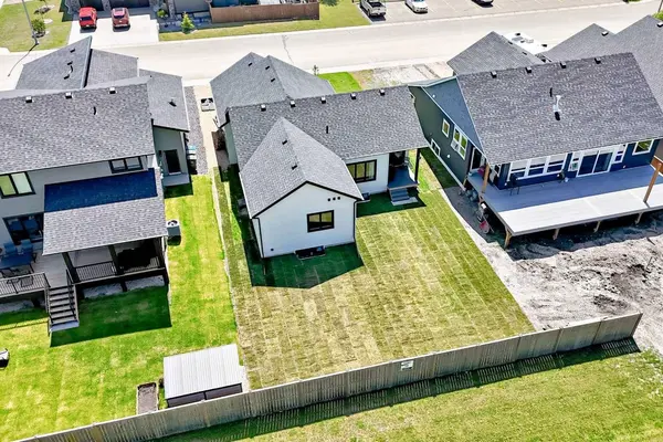 6 Napoleon Meadows WAY, Innisfail, AB T4G 0N6