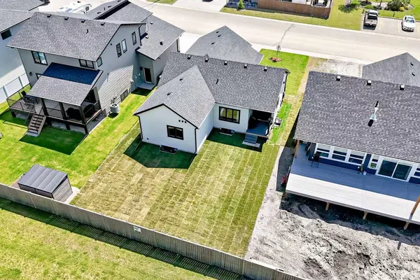 6 Napoleon Meadows WAY, Innisfail, AB T4G 0N6
