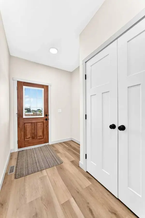 6 Napoleon Meadows WAY, Innisfail, AB T4G 0N6