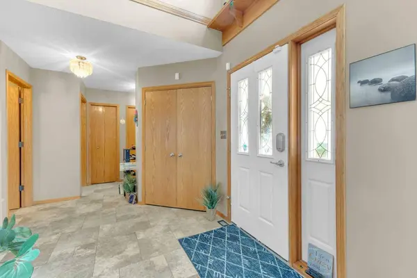 49 Willow Springs CRES, Sylvan Lake, AB T4S 1G3