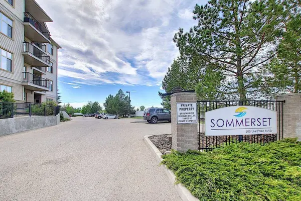 100 Lakeway BLVD #223, Sylvan Lake, AB T4S0A4