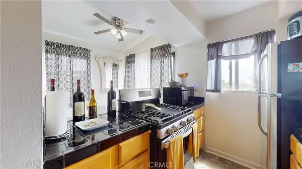 1168 E 10th #218B, Long Beach, CA 90813