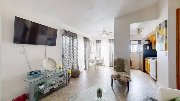 1168 E 10th #218B, Long Beach, CA 90813
