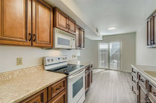 9864 Orangewood DR, Thornton, CO 80260