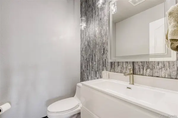 24357 E Fremont DR, Aurora, CO 80016