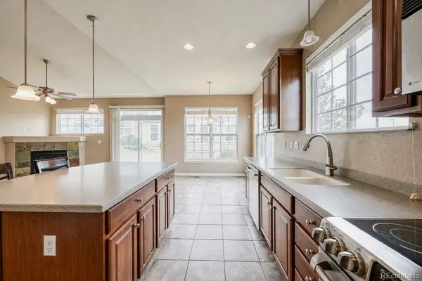 6696 S Shawnee ST, Aurora, CO 80016