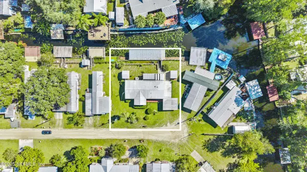 216 CAMELLIA DR, Satsuma, FL 32189