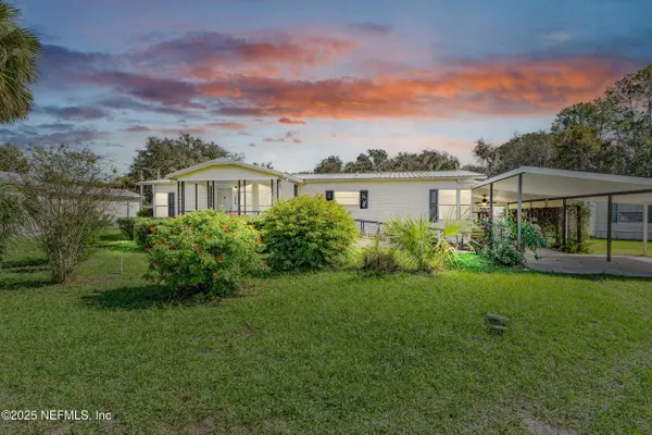 216 CAMELLIA DR, Satsuma, FL 32189