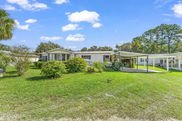 216 CAMELLIA DR, Satsuma, FL 32189