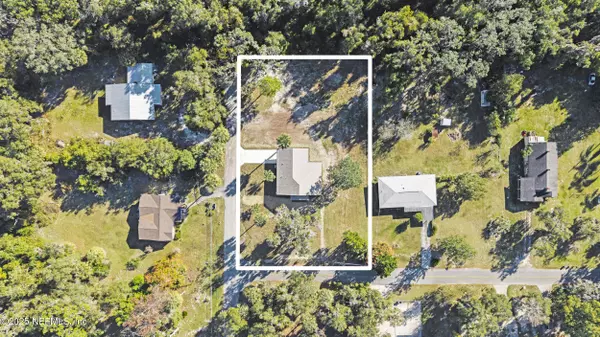 112 OLEANDER DR, San Mateo, FL 32187