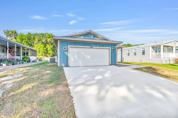 149 LAKE MARGO DR, Satsuma, FL 32189