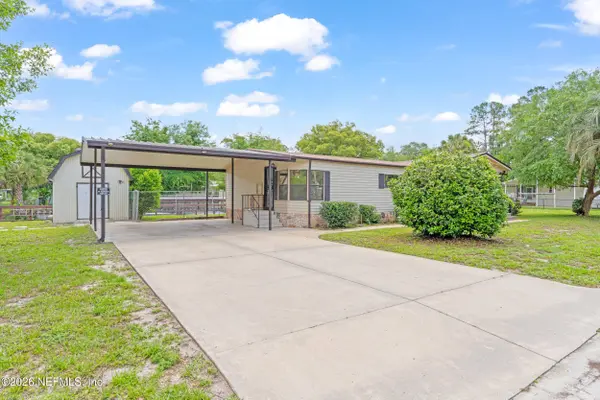 418 COVE DR, Satsuma, FL 32189