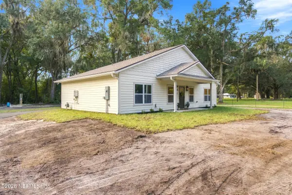 4117 SILVER LAKE DR, Palatka, FL 32177