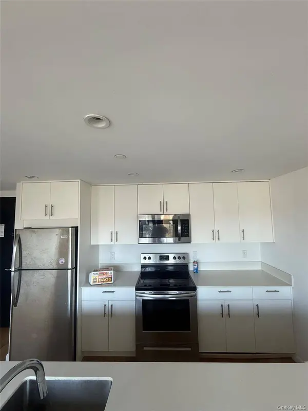 402 E 118th ST #7A, New York (manhattan), NY 10035
