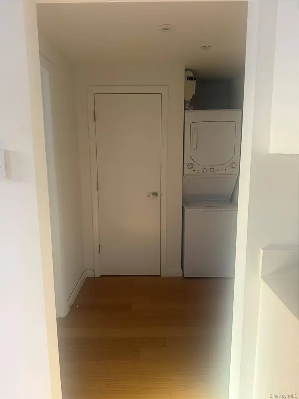 402 E 118th ST #2D, New York (manhattan), NY 10035