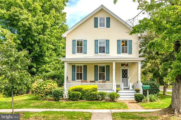 11 S LANNING AVE, Hopewell, NJ 08525