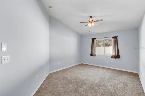 2614 QUEEN ALBERTA DR, Valrico, FL 33596