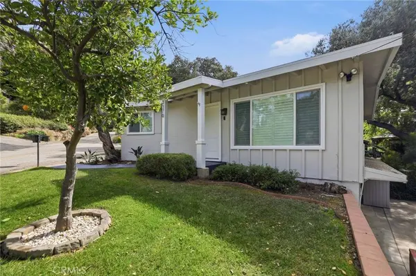 3370 Pachappa Hill, Riverside, CA 92506