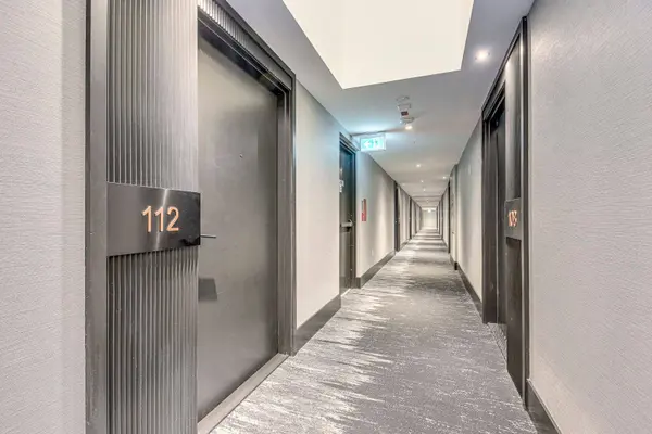 2450 Old Bronte RD #112, Oakville, ON L6M 5P6