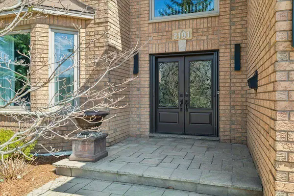 2101 Westoak Trails BLVD, Oakville, ON L6M 3L2