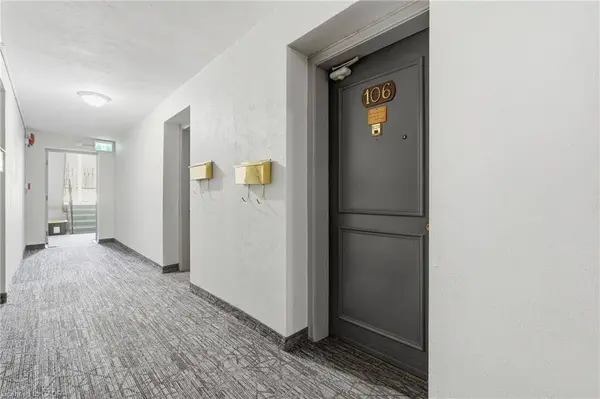 9 Grant Boulevard #106, Dundas, ON L9H 4L5