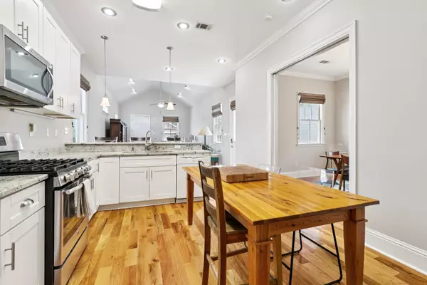 New Orleans, LA 70115-6221,4117 S Robertson St