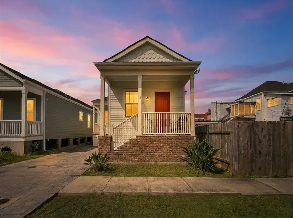 4117 S Robertson St, New Orleans, LA 70115-6221