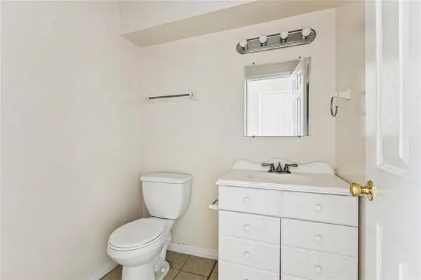 6660 HARBOURVIEW DR, New Orleans, LA 70126