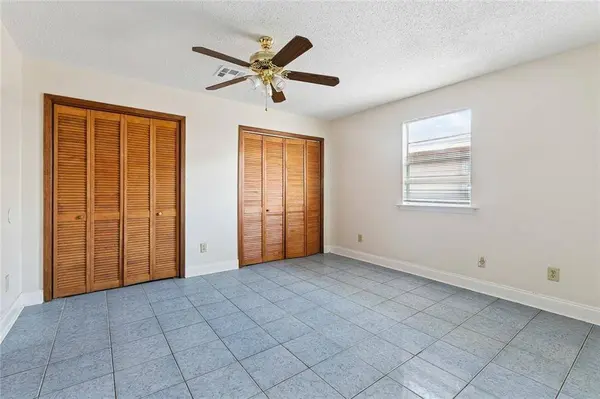 6660 HARBOURVIEW DR, New Orleans, LA 70126