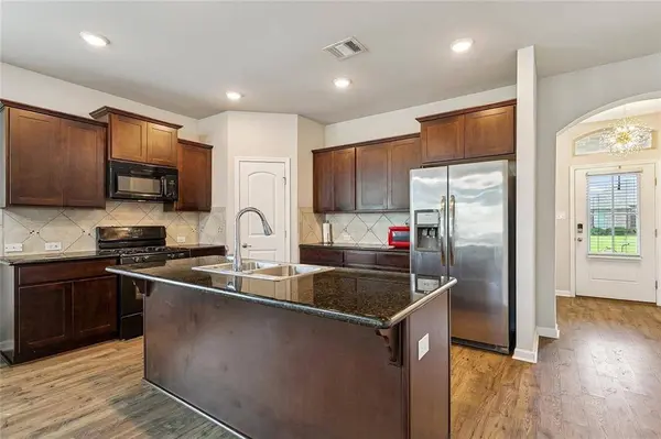 100 E LAKE CT, Slidell, LA 70461