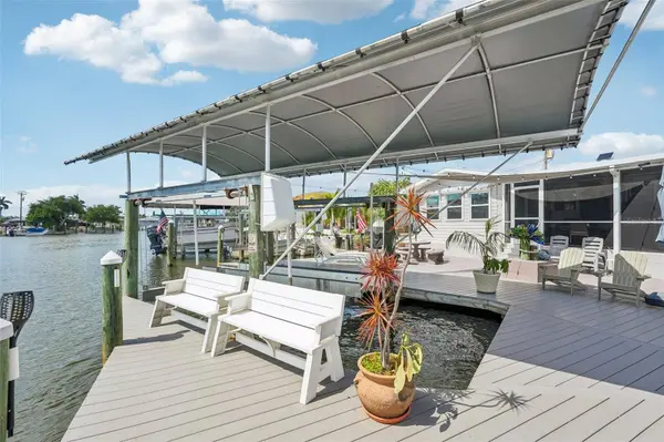 3050 YORK RD, St James City, FL 33956