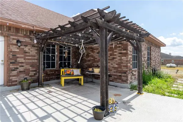 3534 Angelita DR, Odem, TX 78370