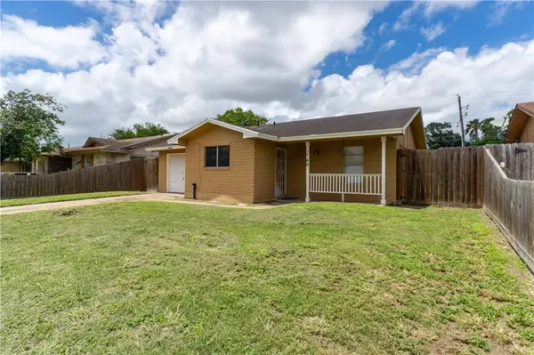 1746 Mission DR, Corpus Christi, TX 78417