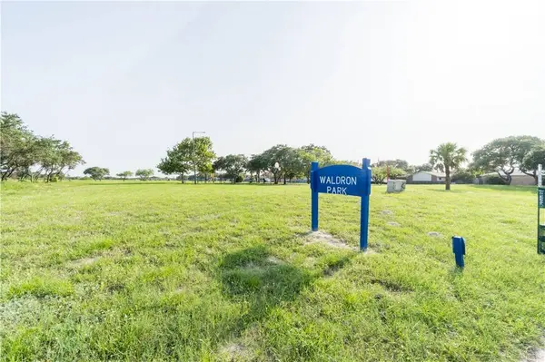 801 Saint Columban PL, Corpus Christi, TX 78418
