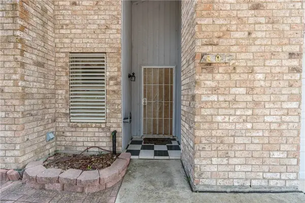 801 Saint Columban PL, Corpus Christi, TX 78418