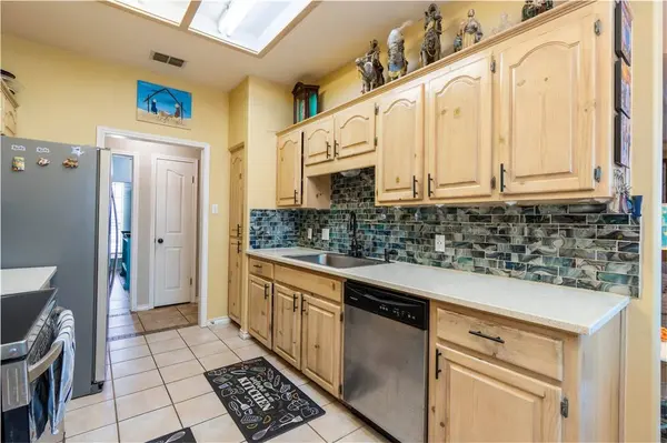 15225 Barataria DR, Corpus Christi, TX 78418