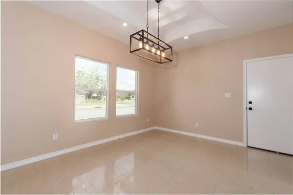 1100 Lucero ST, Alice, TX 78332