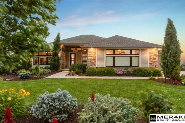 10709 S 168th AVE, Omaha, NE 68136