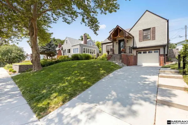 4516 Shirley ST, Omaha, NE 68106