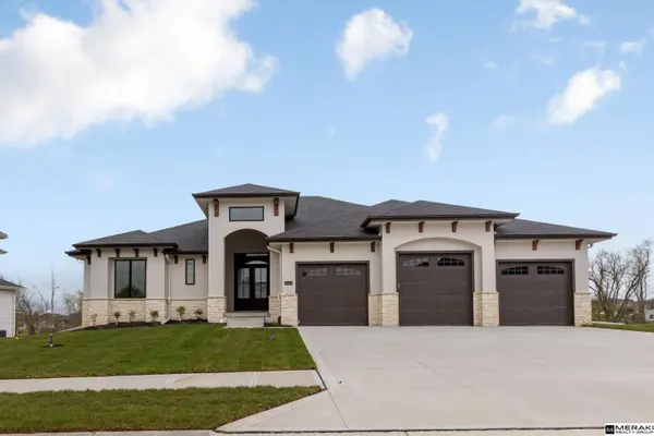 21102 Sherman DR, Elkhorn, NE 68022