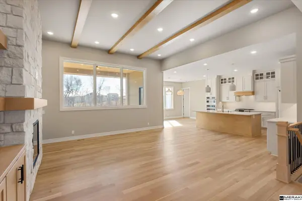 21102 Sherman DR, Elkhorn, NE 68022