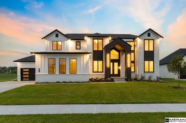 3513 S 221st ST, Elkhorn, NE 68022