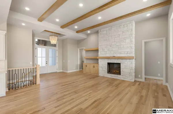 10901 N 166th ST, Bennington, NE 68007