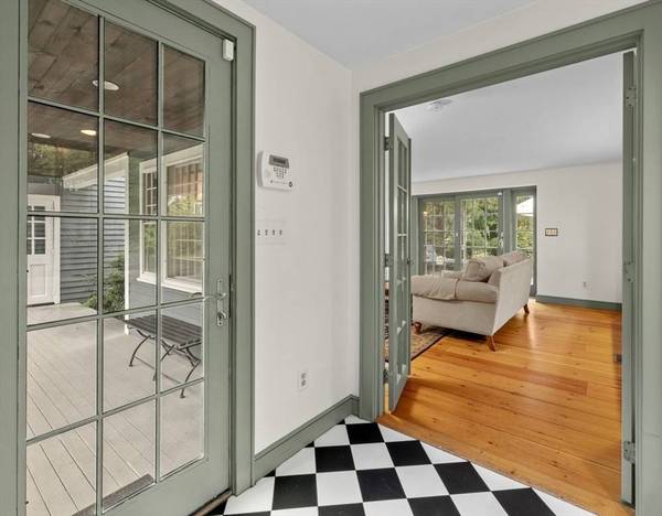 135 Fruit Street, Hopkinton, MA 01748