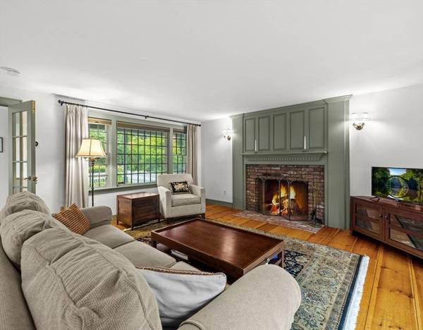 135 Fruit Street, Hopkinton, MA 01748