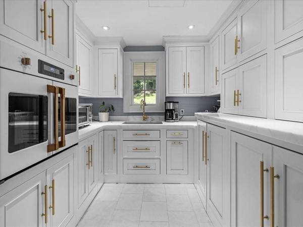 142 Crafts Road, Brookline, MA 02467