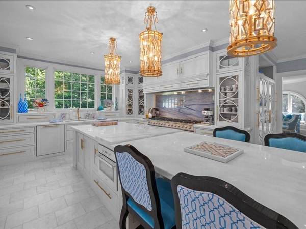 142 Crafts Road, Brookline, MA 02467